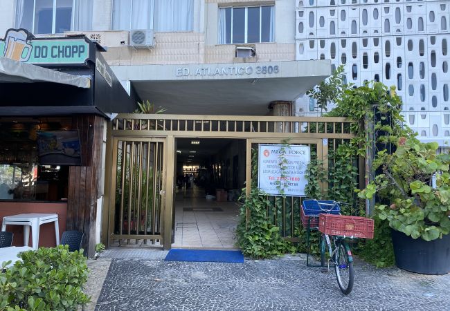 Studio in Rio de Janeiro - 1 minute from Copacabana beach | A923 Studio in Rio de Janeiro - 1 minute from Copacabana beach | A923