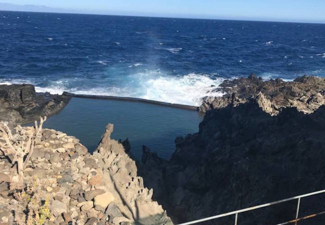 Apartment in Arico - HomeForGuest NextDoor Oasis: ocean front, terrace, natural pool- HomeForGuest Apartment in Arico - HomeForGuest NextDoor Oasis: ocean front, terrace, natural pool- HomeForGuest