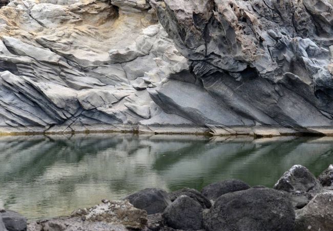 Apartment in Arico - HomeForGuest NextDoor Oasis: ocean front, terrace, natural pool- HomeForGuest Apartment in Arico - HomeForGuest NextDoor Oasis: ocean front, terrace, natural pool- HomeForGuest