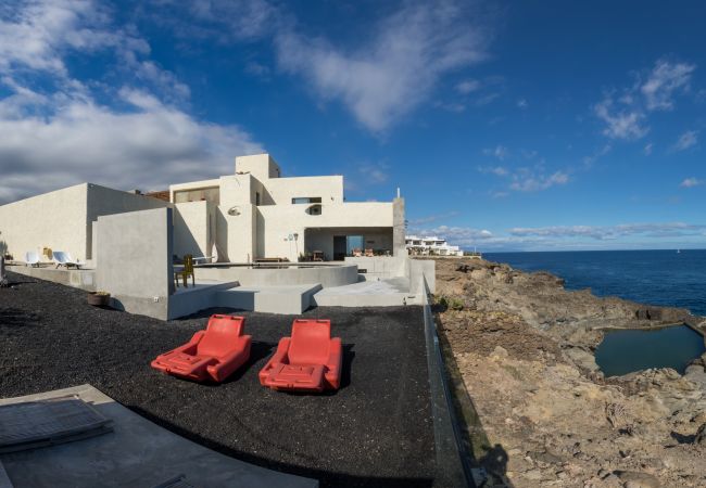 Villa in Arico - Oceanum Privé Maison de Mer Villa in Arico - Oceanum Privé Maison de Mer