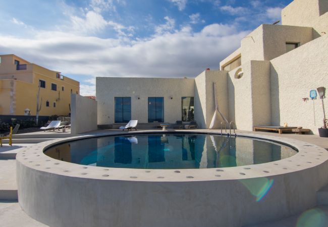 Villa in Arico - Oceanum Privé Maison de Mer Villa in Arico - Oceanum Privé Maison de Mer