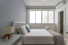 Apartment in Rio de Janeiro - 2 minutes from Copacabana beach | SL1001