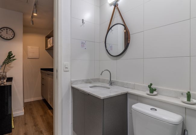 Studio in São Paulo - AV0111 - Charming with AC near subway Studio in São Paulo - AV0111 - Charming with AC near subway