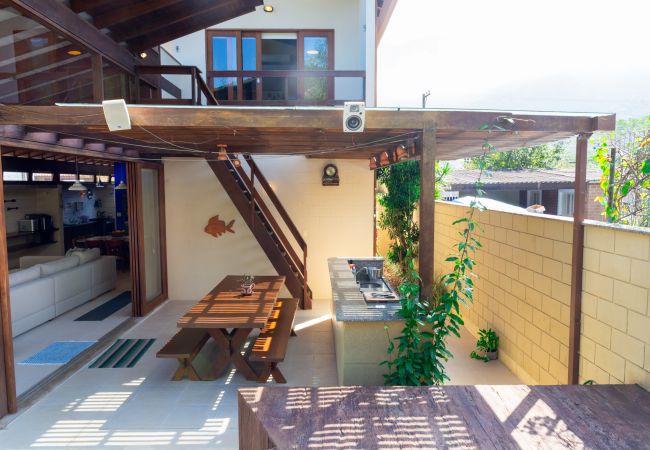 House in São Sebastião - Casa c Wi-Fi, jacuzzi e churrasqueira em Guaecá/SP House in São Sebastião - Casa c Wi-Fi, jacuzzi e churrasqueira em Guaecá/SP
