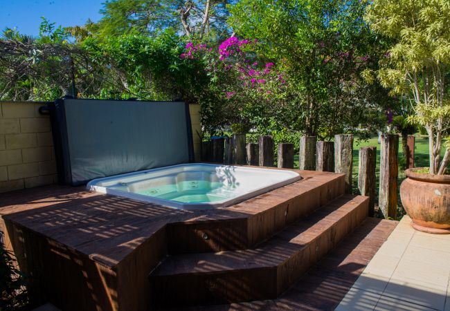 House in São Sebastião - Casa c Wi-Fi, jacuzzi e churrasqueira em Guaecá/SP House in São Sebastião - Casa c Wi-Fi, jacuzzi e churrasqueira em Guaecá/SP