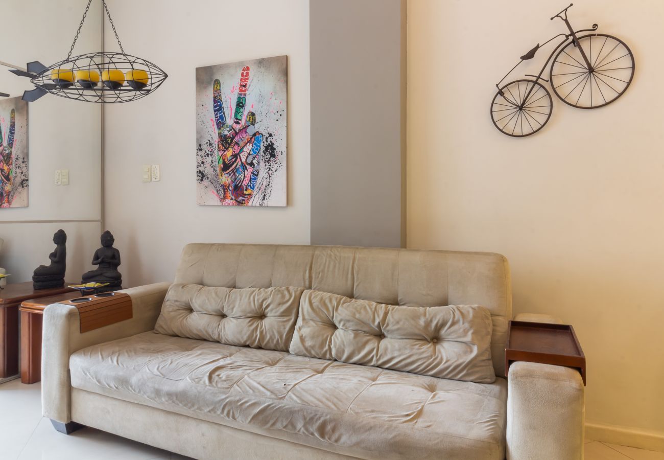 Apartment in Rio de Janeiro - 400 meters from Leme beach | PI401 Apartment in Rio de Janeiro - 400 meters from Leme beach | PI401