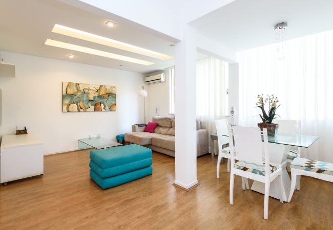 Apartment in Rio de Janeiro - Illuminated in Copacabana |Light Landscape| BC706  Apartment in Rio de Janeiro - Illuminated in Copacabana |Light Landscape| BC706
