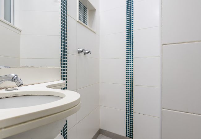 Apartment in Rio de Janeiro - 3 minutes from Copacabana beach | DF219 Apartment in Rio de Janeiro - 3 minutes from Copacabana beach | DF219