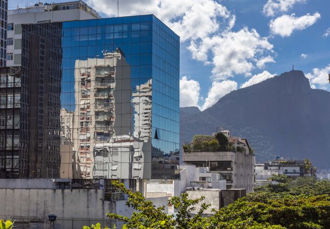 in Rio de Janeiro - Comfort in Ipanema |2 blocks from the beach| VP604 