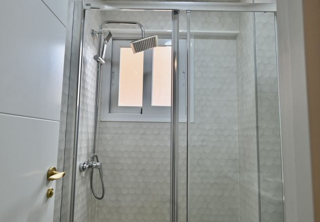 Apartment in Madrid - MADRID RIO - PALACIO REAL- HOSPITAL 12 OCTUBRE -3 ROOMS - 2 BATHROOMS Apartment in Madrid - MADRID RIO - PALACIO REAL- HOSPITAL 12 OCTUBRE -3 ROOMS - 2 BATHROOMS