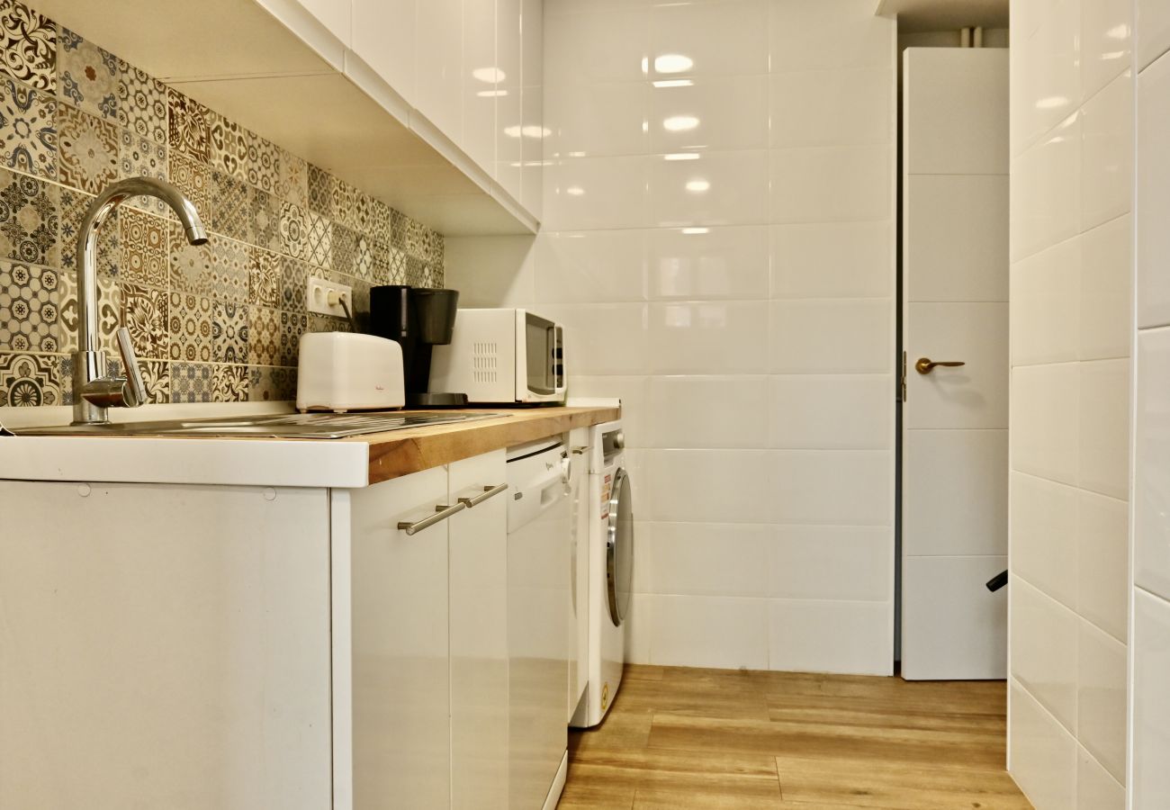 Apartment in Madrid - MADRID RIO - PALACIO REAL- HOSPITAL 12 OCTUBRE -3 ROOMS - 2 BATHROOMS Apartment in Madrid - MADRID RIO - PALACIO REAL- HOSPITAL 12 OCTUBRE -3 ROOMS - 2 BATHROOMS