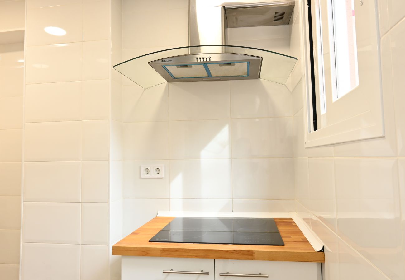 Apartment in Madrid - MADRID RIO - PALACIO REAL- HOSPITAL 12 OCTUBRE -3 ROOMS - 2 BATHROOMS Apartment in Madrid - MADRID RIO - PALACIO REAL- HOSPITAL 12 OCTUBRE -3 ROOMS - 2 BATHROOMS