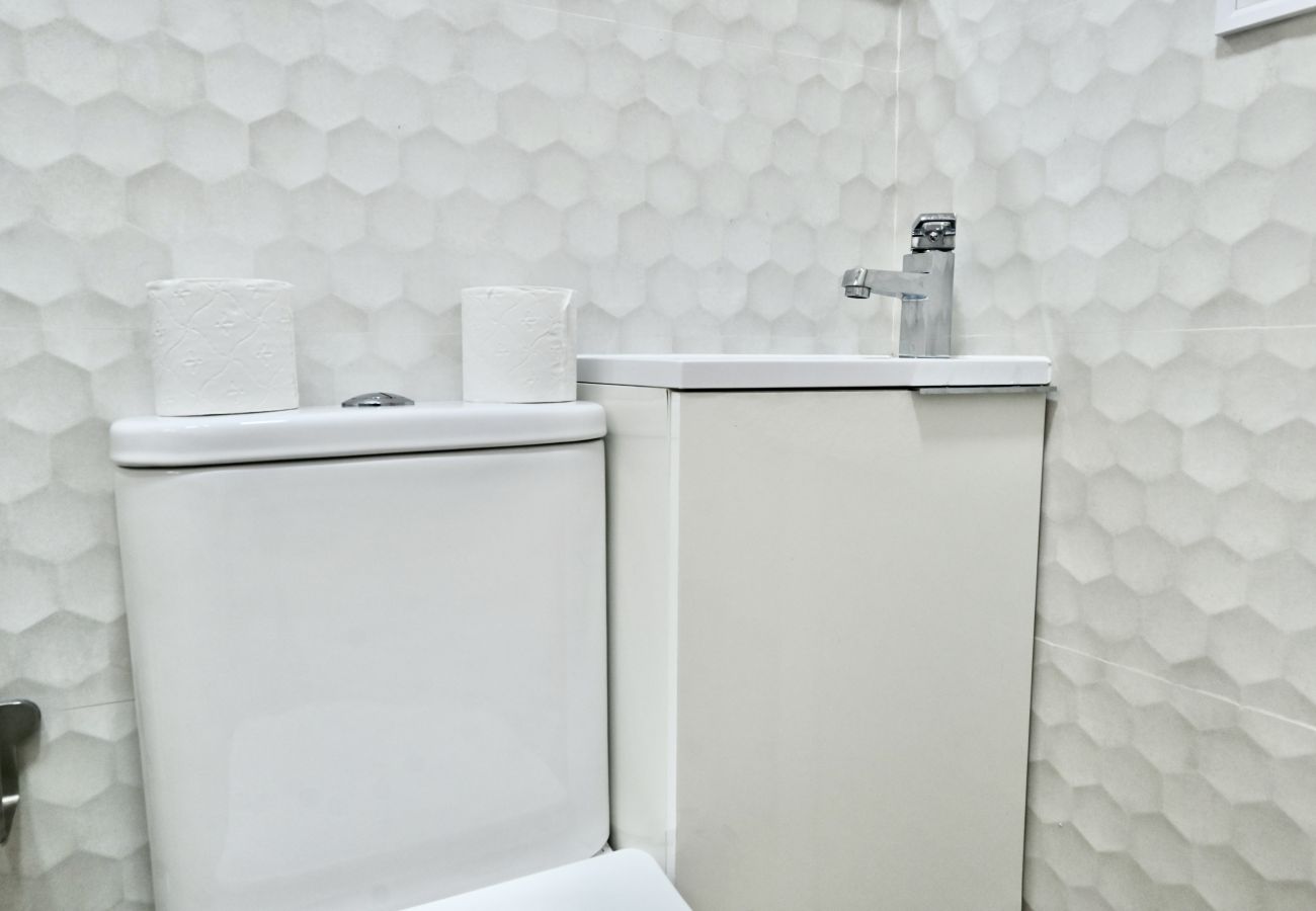 Apartment in Madrid - MADRID RIO - PALACIO REAL- HOSPITAL 12 OCTUBRE -3 ROOMS - 2 BATHROOMS Apartment in Madrid - MADRID RIO - PALACIO REAL- HOSPITAL 12 OCTUBRE -3 ROOMS - 2 BATHROOMS