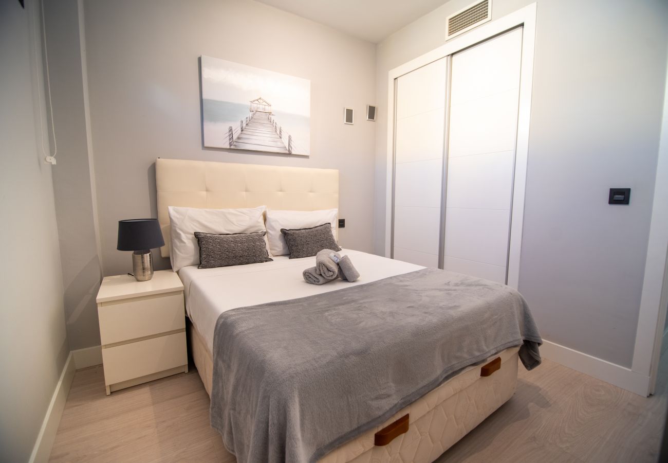 Apartment in Madrid - M (JMC 5) BERNABEU R. MADRID STADIUM APARTMENT 1 ROOM 2 PAX PARKING  - MADRID BUSINESS CENTER Apartment in Madrid - M (JMC 5) BERNABEU R. MADRID STADIUM APARTMENT 1 ROOM 2 PAX PARKING  - MADRID BUSINESS CENTER