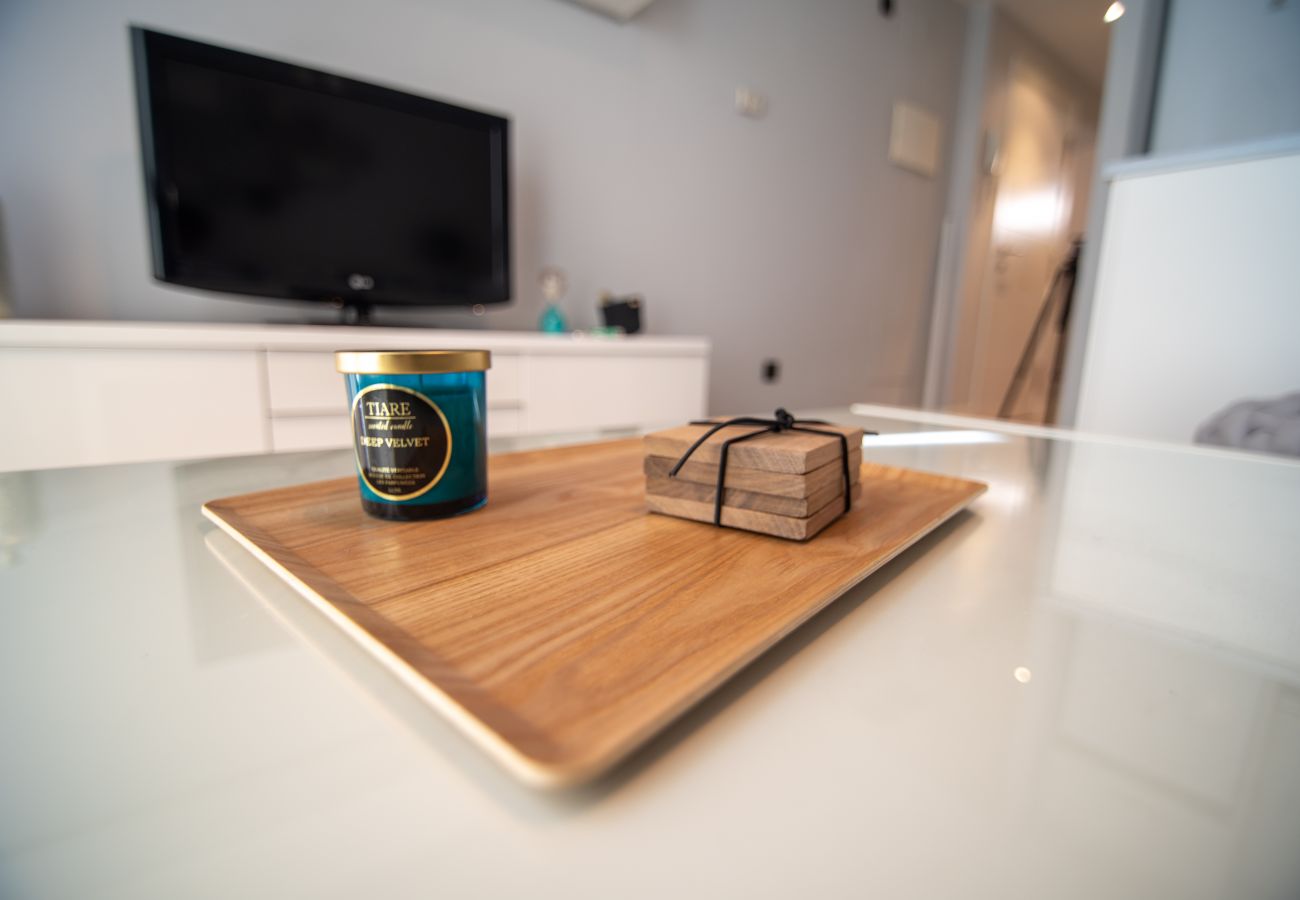 Apartment in Madrid - M (JMC 5) BERNABEU R. MADRID STADIUM APARTMENT 1 ROOM 2 PAX PARKING  - MADRID BUSINESS CENTER Apartment in Madrid - M (JMC 5) BERNABEU R. MADRID STADIUM APARTMENT 1 ROOM 2 PAX PARKING  - MADRID BUSINESS CENTER