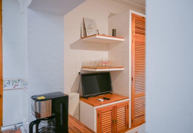 Studio in Madrid - COZY APARTMENT-LAVAPIES- MADRID CITY CENTER Studio in Madrid - COZY APARTMENT-LAVAPIES- MADRID CITY CENTER