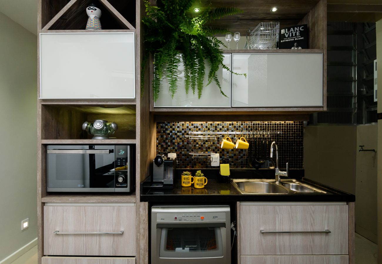 Kitchen Equipped kitchen