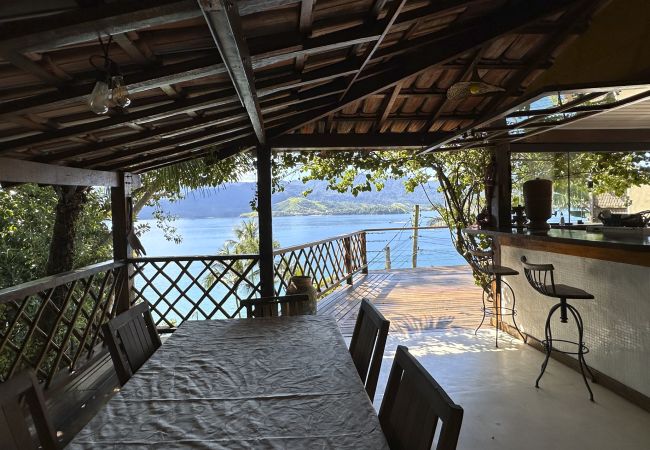 House in Ilhabela - Ilhabela: refúgio na natureza c/ vista espetacular House in Ilhabela - Ilhabela: refúgio na natureza c/ vista espetacular