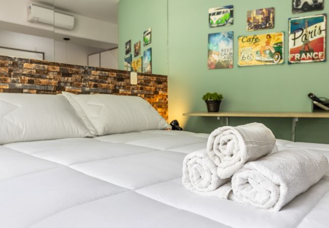 Studio in São Paulo -  Av1204 - Studio for 4 guests Rua avanhandava Studio in São Paulo -  Av1204 - Studio for 4 guests Rua avanhandava