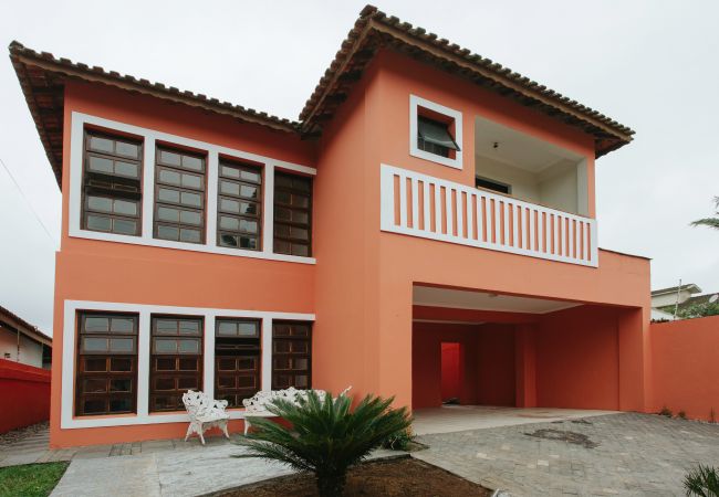  in Guarujá - CASA PRAIA DE PERNAMBUCO A 100 MTS DA PRAIA