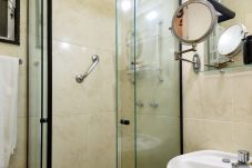 Studio in Rio de Janeiro - 2 minutes from Copacabana beach | PF118