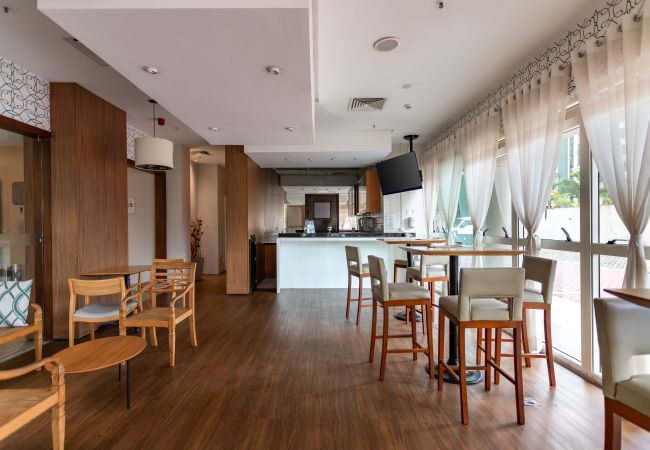 Rent by room in Rio de Janeiro - Pineapples BPremium T5 | BPremium T5  Rent by room in Rio de Janeiro - Pineapples BPremium T5 | BPremium T5