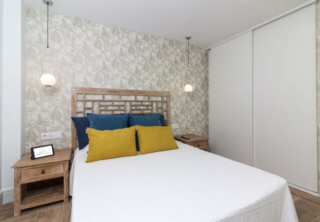 Apartment in Los Cristianos - HomeForGuest Ático Cecilia con terraza y vistas al mar en Los Cristianos Apartment in Los Cristianos - HomeForGuest Ático Cecilia con terraza y vistas al mar en Los Cristianos