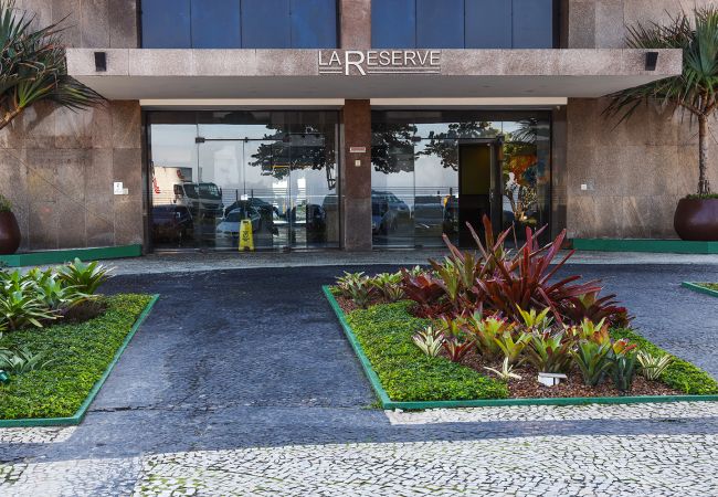 Apartment in Rio de Janeiro - Acolhedor flat à beira-mar na Barra da Tijuca Apartment in Rio de Janeiro - Acolhedor flat à beira-mar na Barra da Tijuca