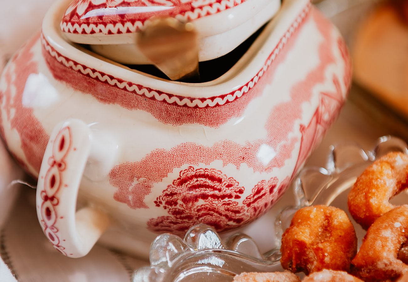 Cottage in Tacoronte - HomeForGuest Rural House El Laurel with terrace and large gardens Cottage in Tacoronte - HomeForGuest Rural House El Laurel with terrace and large gardens