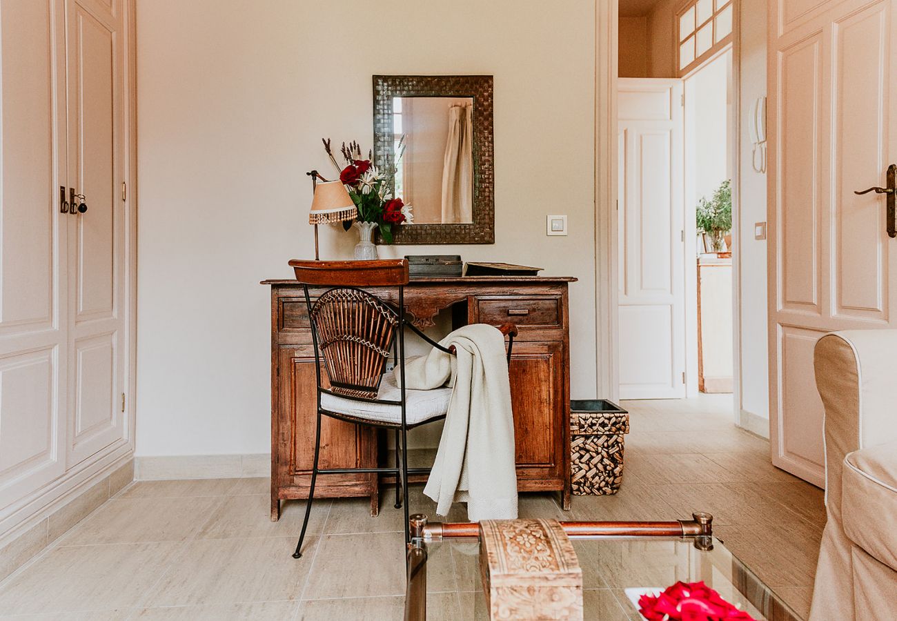 Cottage in Tacoronte - HomeForGuest Rural House El Laurel with terrace and large gardens Cottage in Tacoronte - HomeForGuest Rural House El Laurel with terrace and large gardens