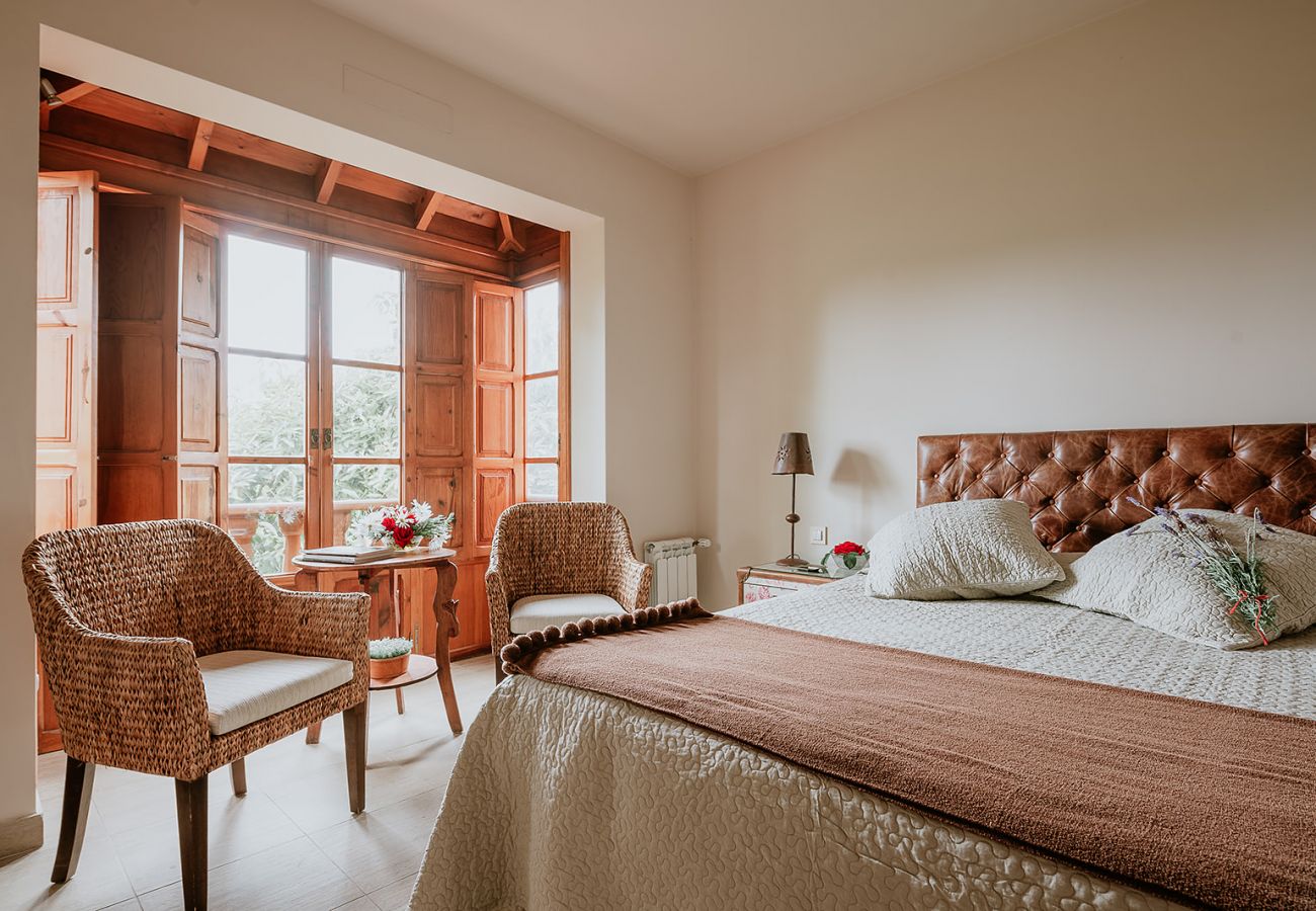 Cottage in Tacoronte - HomeForGuest Rural House El Laurel with terrace and large gardens Cottage in Tacoronte - HomeForGuest Rural House El Laurel with terrace and large gardens