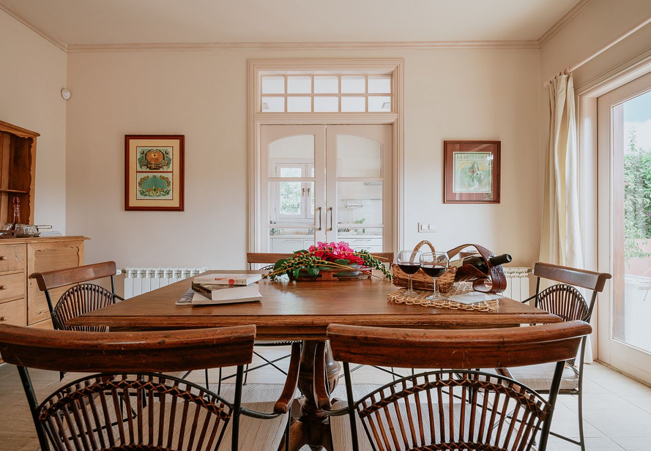 Cottage in Tacoronte - HomeForGuest Rural House El Laurel with terrace and large gardens Cottage in Tacoronte - HomeForGuest Rural House El Laurel with terrace and large gardens