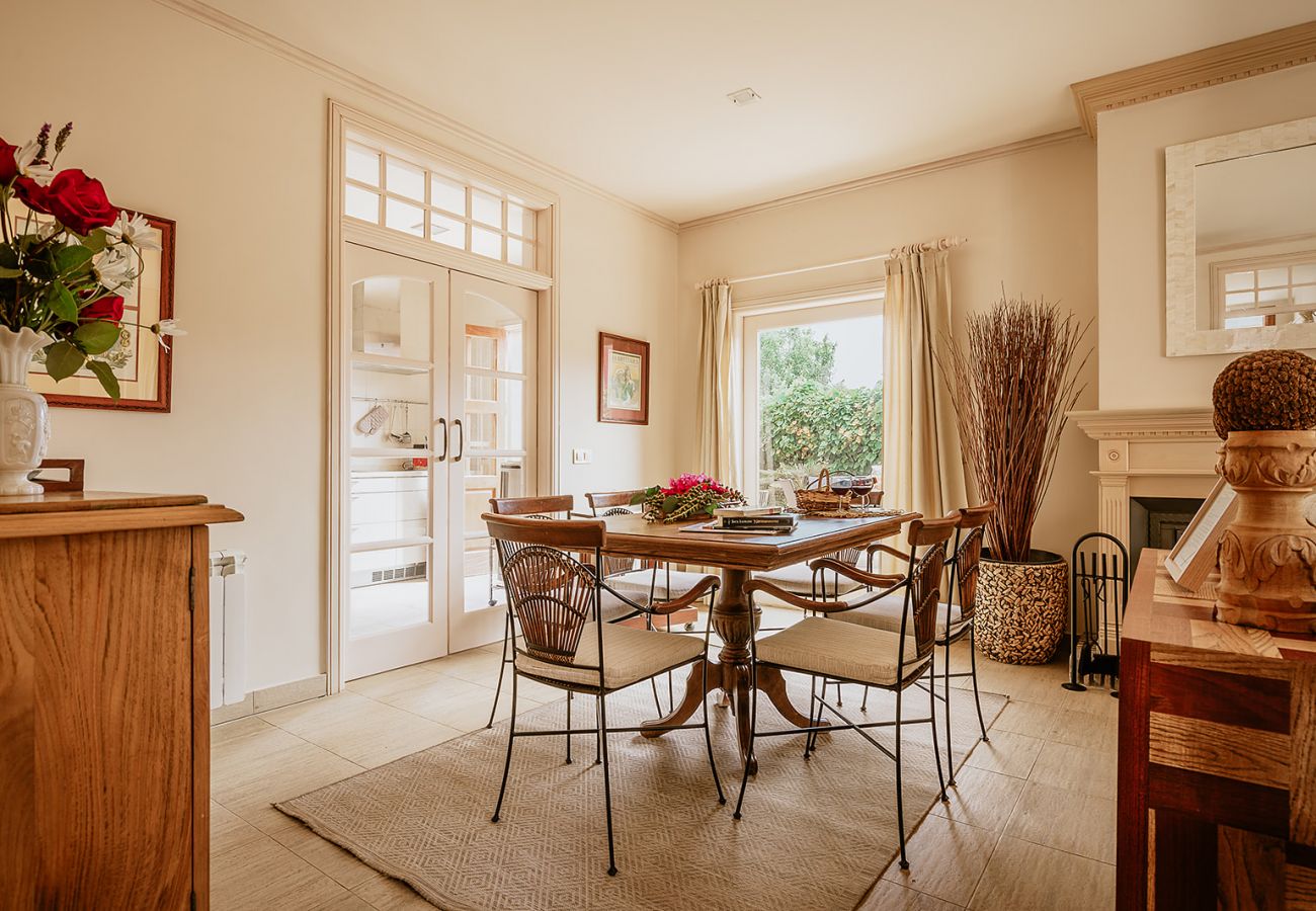 Cottage in Tacoronte - HomeForGuest Rural House El Laurel with terrace and large gardens Cottage in Tacoronte - HomeForGuest Rural House El Laurel with terrace and large gardens