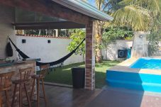 House in Itanhaém - Casa c pisc, churrasq, pet friendly a 200m do mar