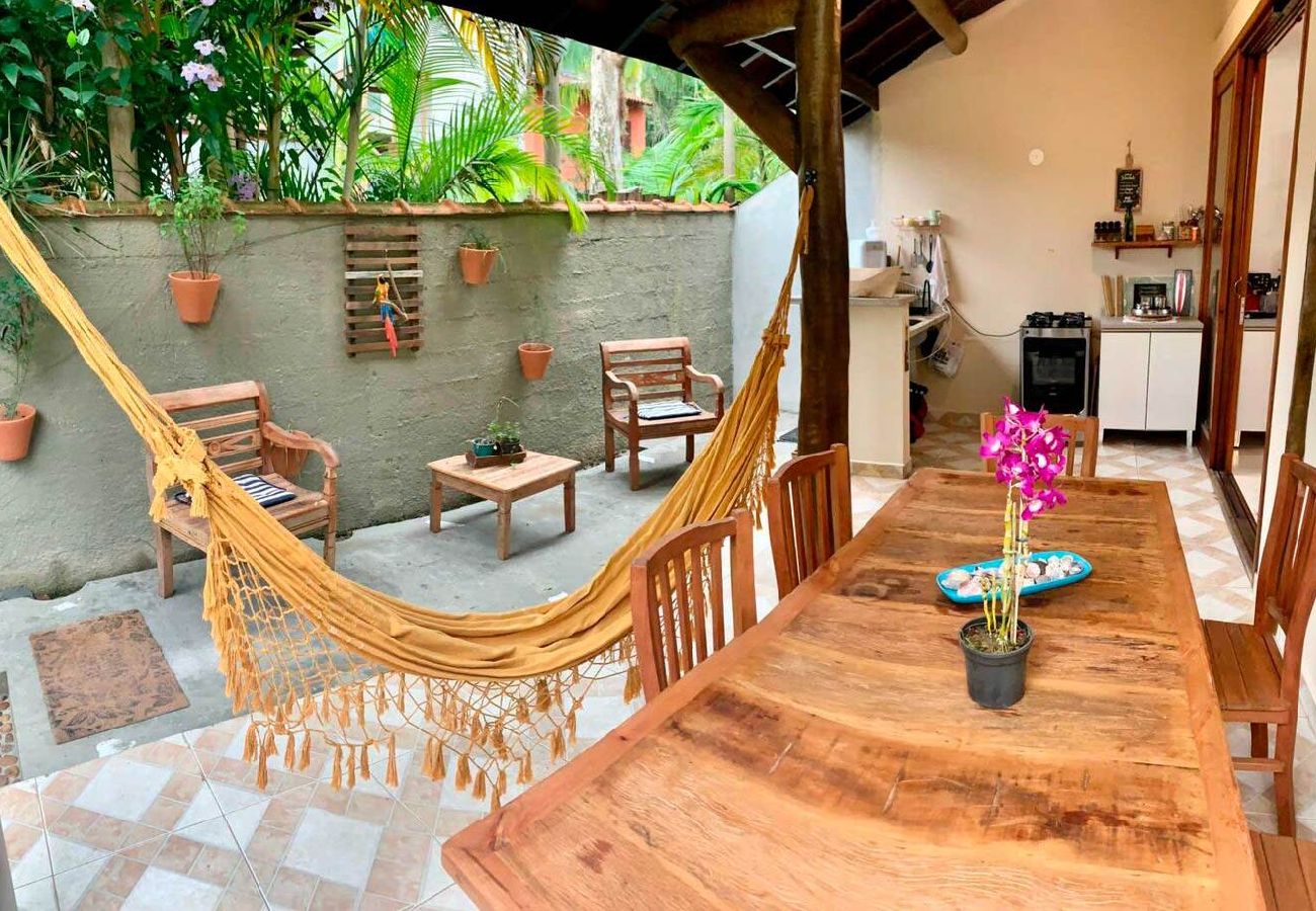 House in Maresias - Incrível casa com churrasq e Wi-fi próximo à praia