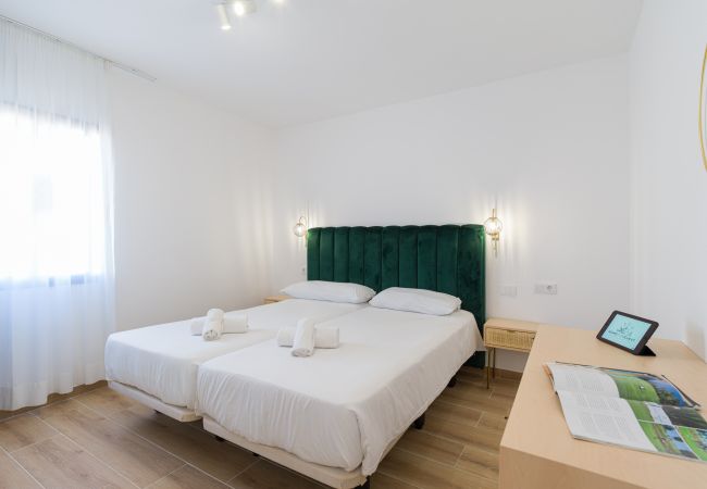 Apartment in Corralejo - Modern apartment. Swimming pool and terrace. Right on the beach in Corralejo - Home For Guest Apartment in Corralejo - Modern apartment. Swimming pool and terrace. Right on the beach in Corralejo - Home For Guest