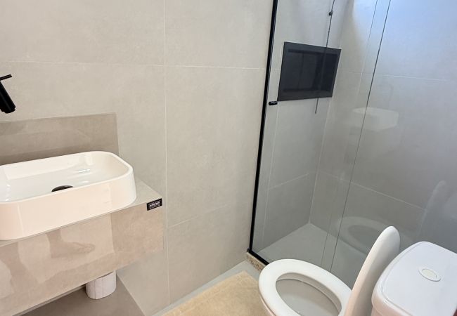 Rent by room in Angra dos Reis - Suíte com vista Para o Mar - Mirante do Marinas Rent by room in Angra dos Reis - Suíte com vista Para o Mar - Mirante do Marinas