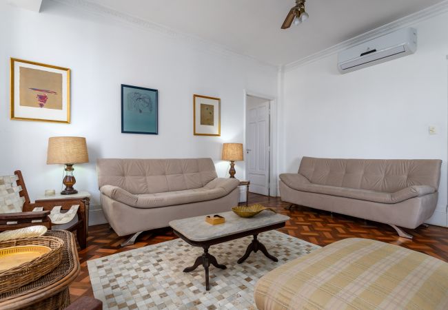 Apartment in Rio de Janeiro - Sea view, 50 metres from the beach | BI701 Apartment in Rio de Janeiro - Sea view, 50 metres from the beach | BI701