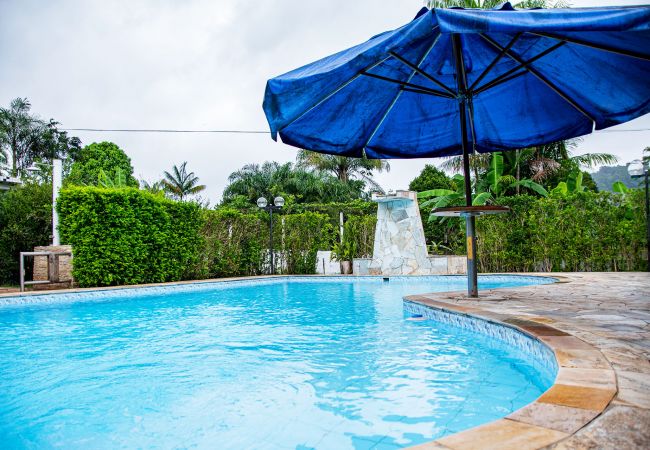  in Peruíbe - Chácara com piscina, churrasq e WiFi em Peruíbe/SP