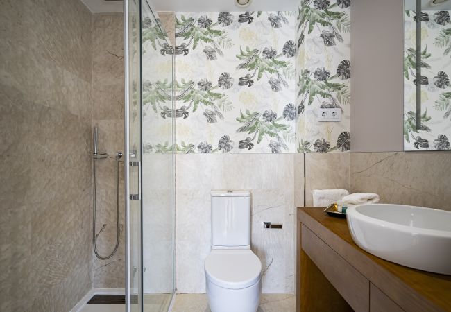 Apartment in Madrid - PALACIO REAL - MADRID, 2HH, 2 BAÑOS, 6 PAX Apartment in Madrid - PALACIO REAL - MADRID, 2HH, 2 BAÑOS, 6 PAX