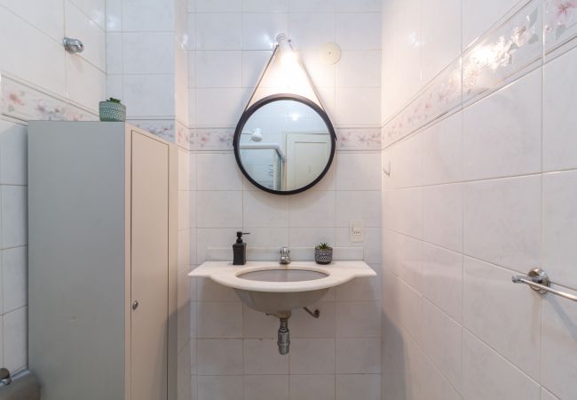 Apartment in Rio de Janeiro - 5 minutes from Copacabana beach | STC905 Apartment in Rio de Janeiro - 5 minutes from Copacabana beach | STC905