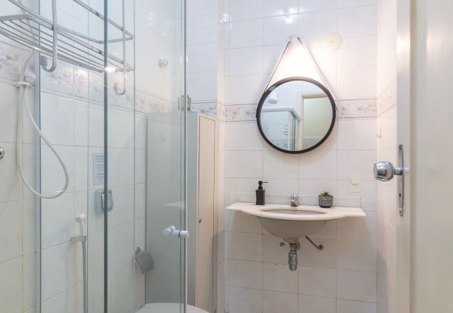 Apartment in Rio de Janeiro - 5 minutes from Copacabana beach | STC905 Apartment in Rio de Janeiro - 5 minutes from Copacabana beach | STC905