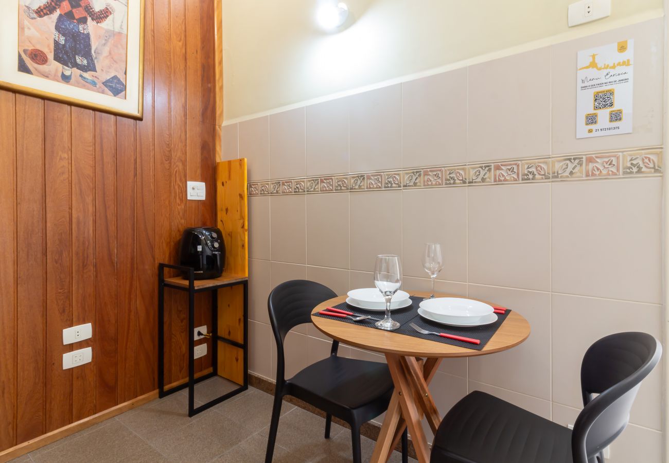 Apartment in Rio de Janeiro - 5 minutes from Copacabana beach | STC905 Apartment in Rio de Janeiro - 5 minutes from Copacabana beach | STC905