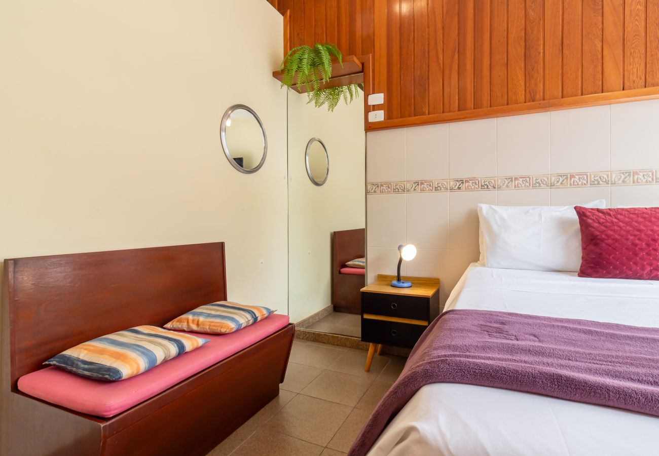 Apartment in Rio de Janeiro - 5 minutes from Copacabana beach | STC905 Apartment in Rio de Janeiro - 5 minutes from Copacabana beach | STC905