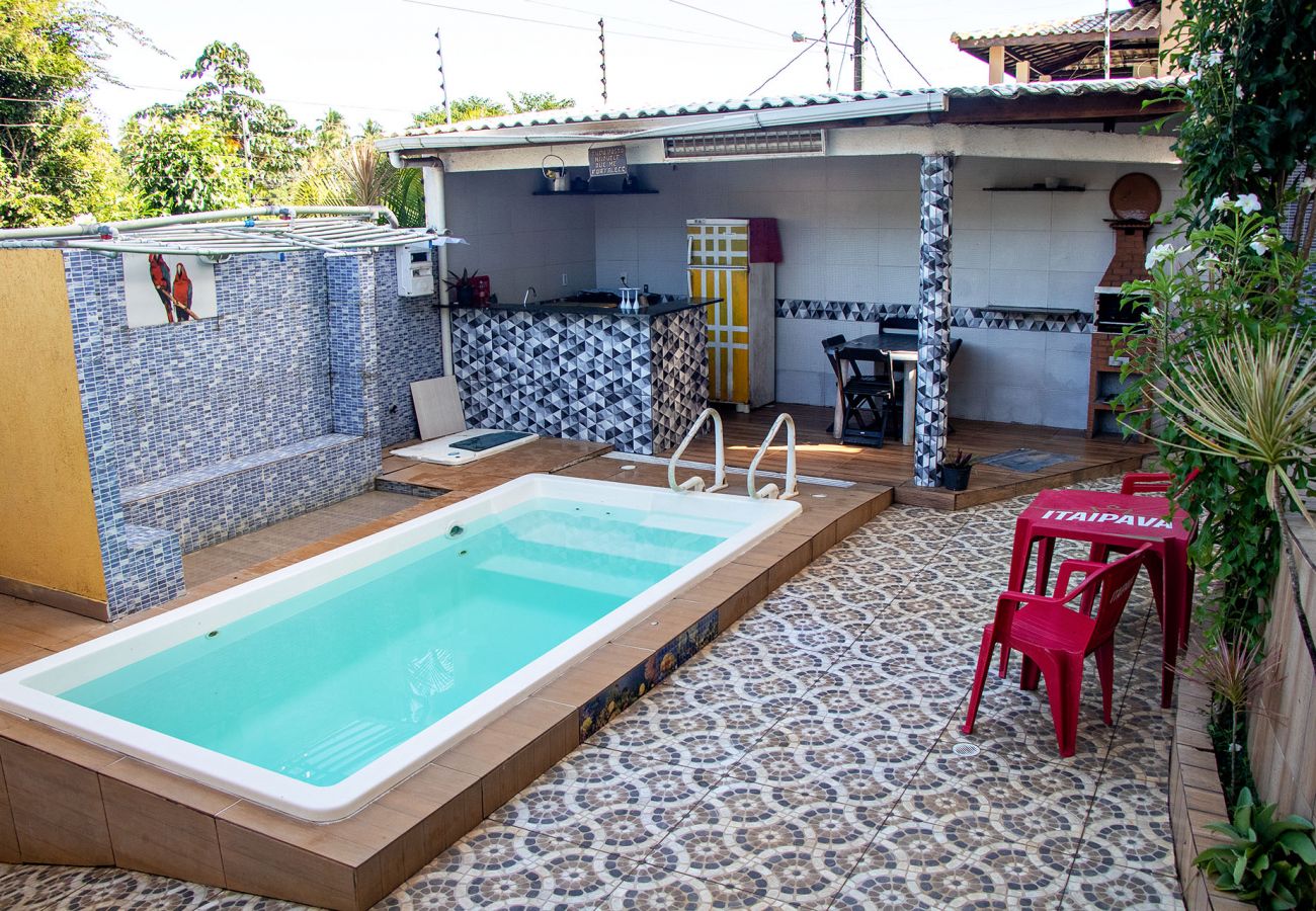 House in Camaçari - Casa com Churrasqueira e Piscina em Camaçari/BA