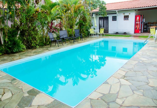  in Bertioga - Casa linda com Piscina e Churrasqueira em Bertioga