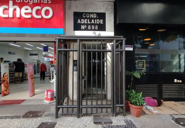 Apartment in Rio de Janeiro - 4 minutes from Copacabana beach | NSC1104 Apartment in Rio de Janeiro - 4 minutes from Copacabana beach | NSC1104