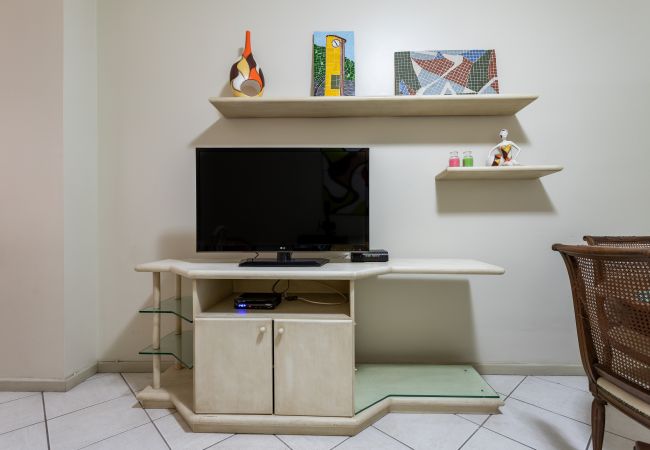 Apartment in Rio de Janeiro - 2 minutes from Copacabana beach | A303 Apartment in Rio de Janeiro - 2 minutes from Copacabana beach | A303