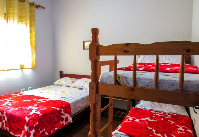 Apartment in Ubatuba - Apto confortável c Wi-Fi e próx à Praia Grande/SP Apartment in Ubatuba - Apto confortável c Wi-Fi e próx à Praia Grande/SP