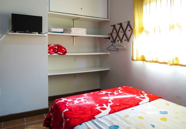 Apartment in Ubatuba - Apto confortável c Wi-Fi e próx à Praia Grande/SP Apartment in Ubatuba - Apto confortável c Wi-Fi e próx à Praia Grande/SP